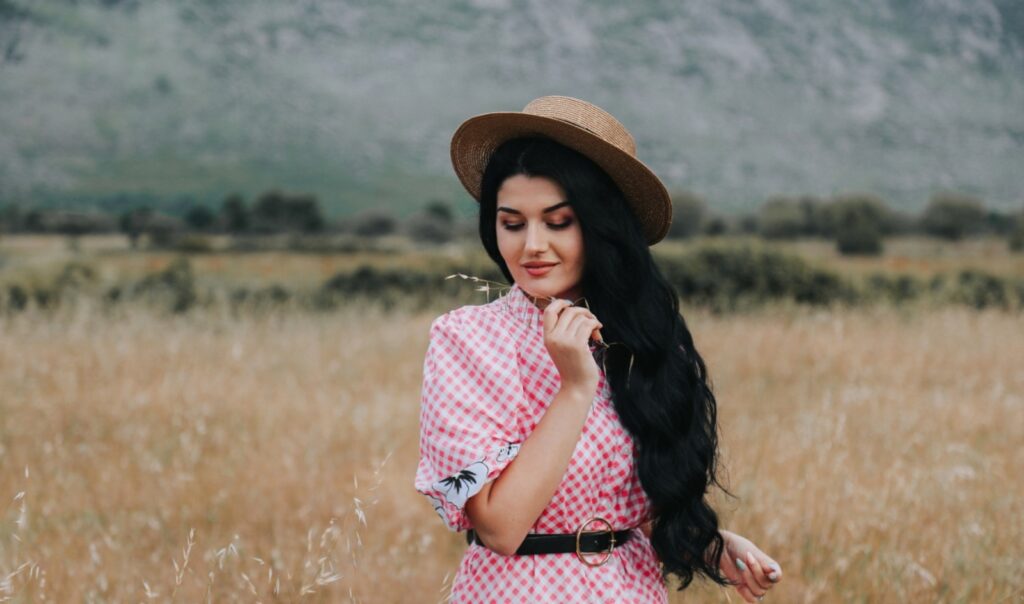 Eleganca e kapeleve Franceze nga Ambra Hysa