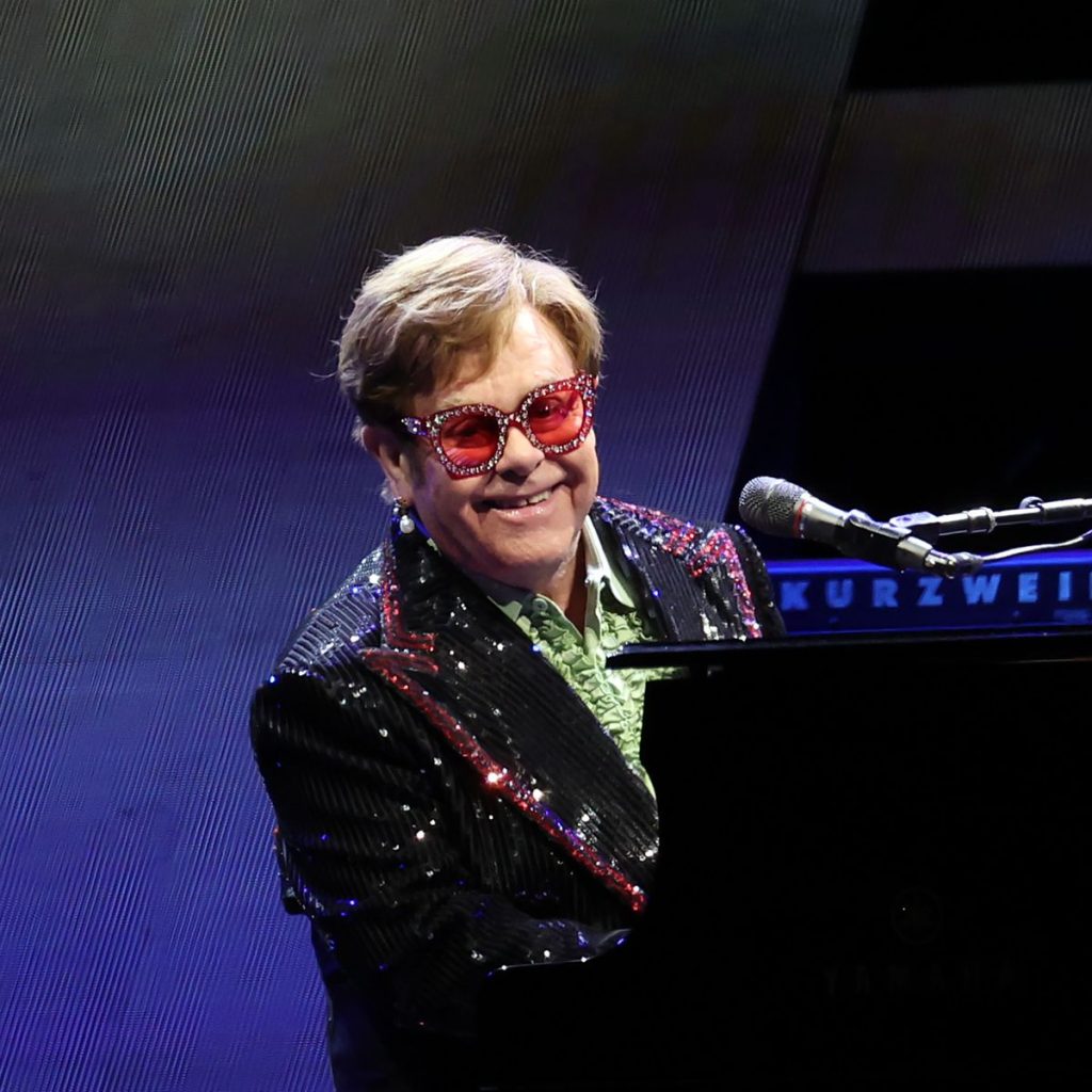 “Do të mbeteni në zemrën time”/ Elton John i jep fund karrierës 50-vjeçare