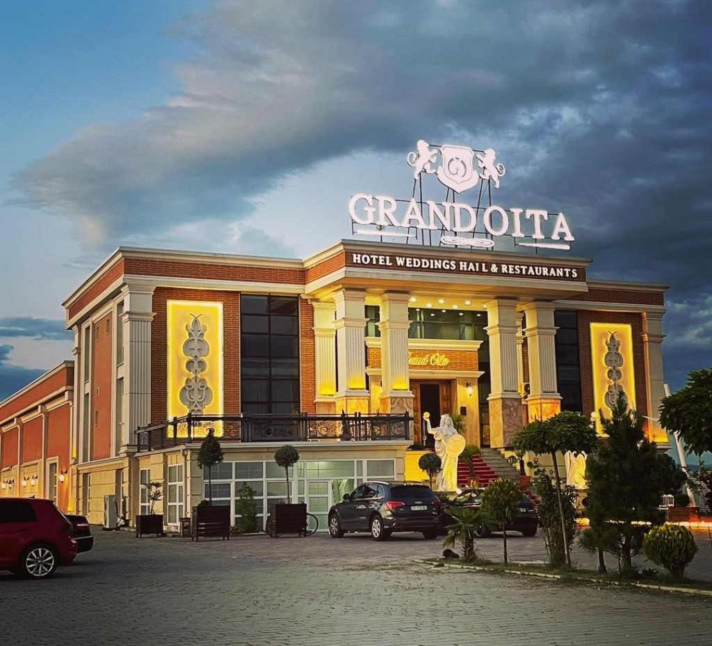 TREND EXCELLENCE – “RESTAURANT GRAND OITA”