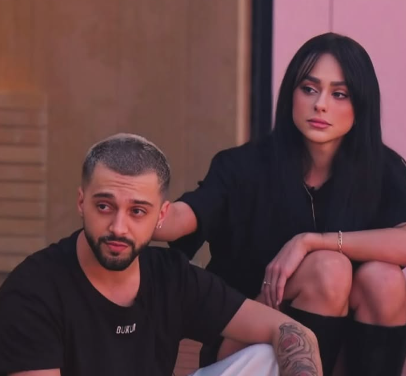 Plas sherri mes Eglit dhe Gjestit: Këngëtari: Shumë pishman që të kam njohur!