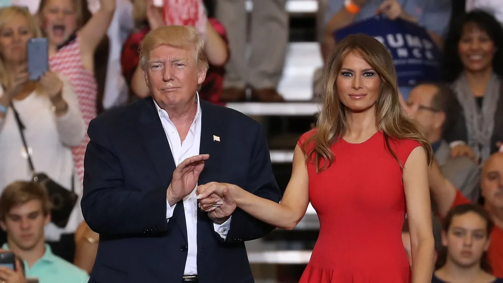 “Nuk pata kohë për një dhuratë”/ Donald Trump harron ditëlindjen e Melanias!