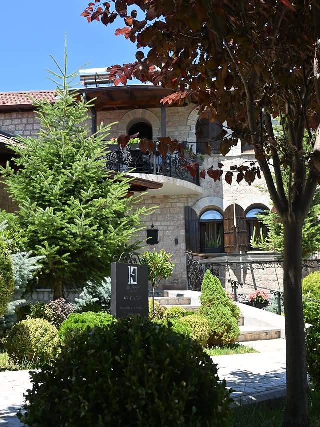 The Villa Helen-Magjia e qetësisë fillon këtu