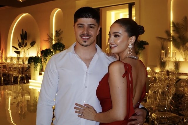 Aksidentohet çifti i këngëtarëve shqiptar, ja gjendja e tyre