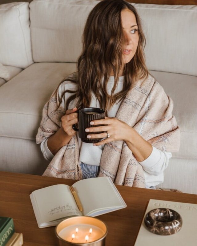 11 gjëra që njerëzit e zgjuar bëjnë në mëngjes, që njerëzit normalë nuk i përballojnë