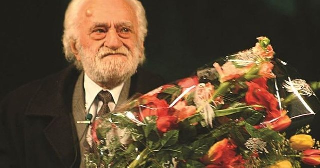 Thanë se Kadri Roshi kërkoi lëmoshë në fund të jetës, flet djali: Po unë, kisha vdekur?