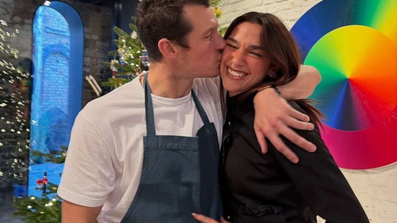 Në mes yjeve që pushtuan tribunat VIP, Dua Lipa dhe Callum Turner “rrëmbejnë” vëmendjen në finalen e Botërorit