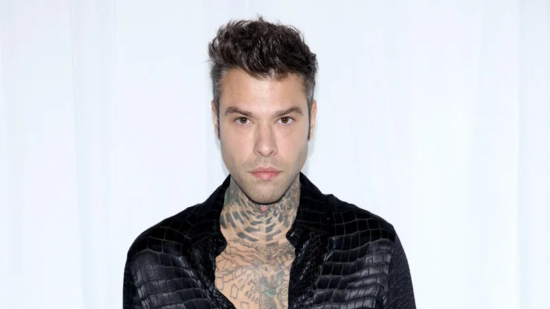 Fedez përfundon me urgjencë në spital, vetëm pak ditë pas lindjes së djalit, ja si është gjendja e reperit