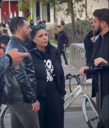 “Kam qenë në shesh”/ Aurela Gaçe flet për protestën: Përmes vargjeve shpreha atë që ndiej për Shqipërinë, rinia sheh se nuk ka të ardhme në këtë vend